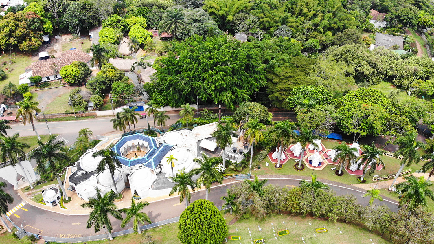 Parque Cementerio y Funeraria Jardines del Recuerdo